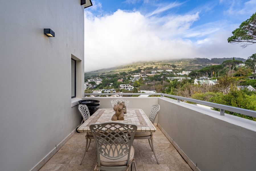 3 Bedroom Property for Sale in Oranjezicht Western Cape